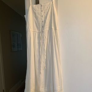 White maxi dress